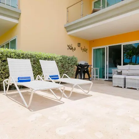 Beachfront - Garden Delight Studio - E125-1